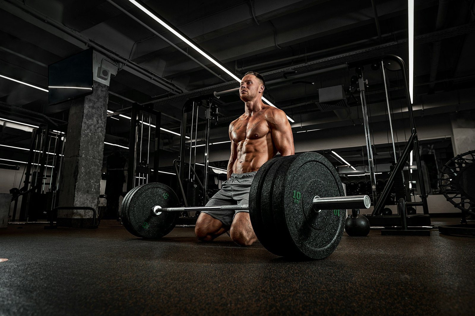 Causas de dor nas costas em levantamento terra